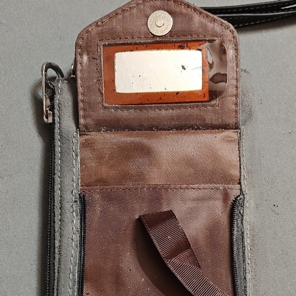Wristlet / Wallet - Picture 5 of 7